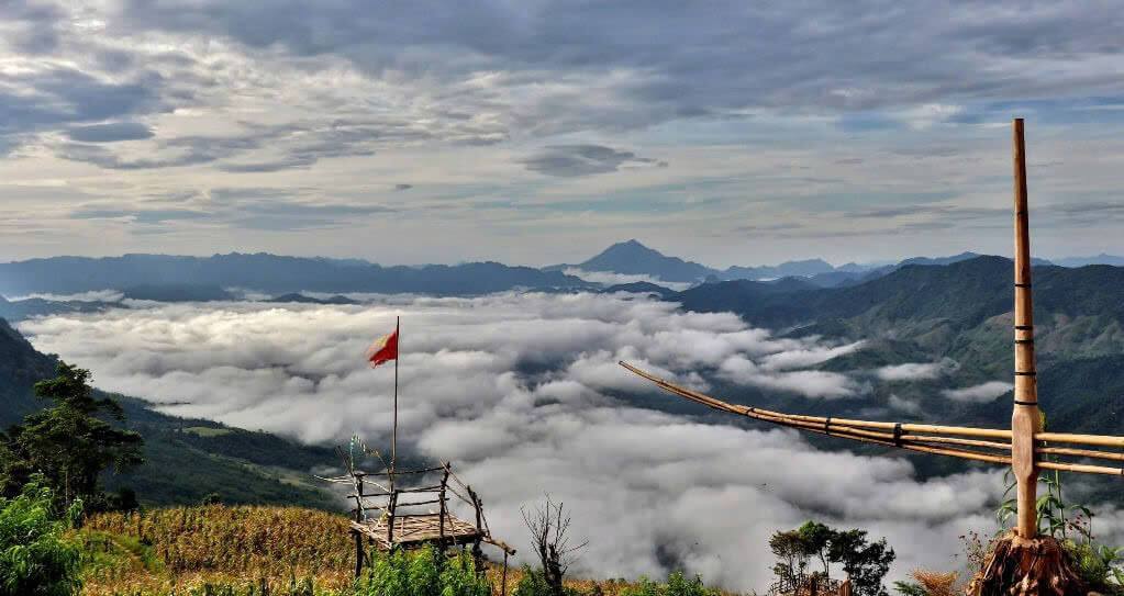 Cảnh sắc hùng vĩ và con người H'Mông tại Hang Kia - Pà Cò